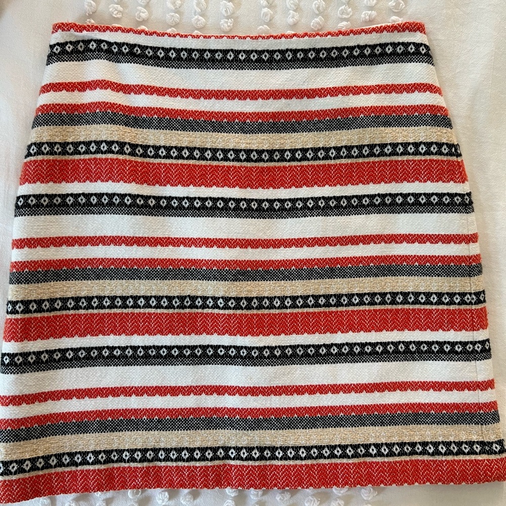Size 8, Loft multi color work skirt.